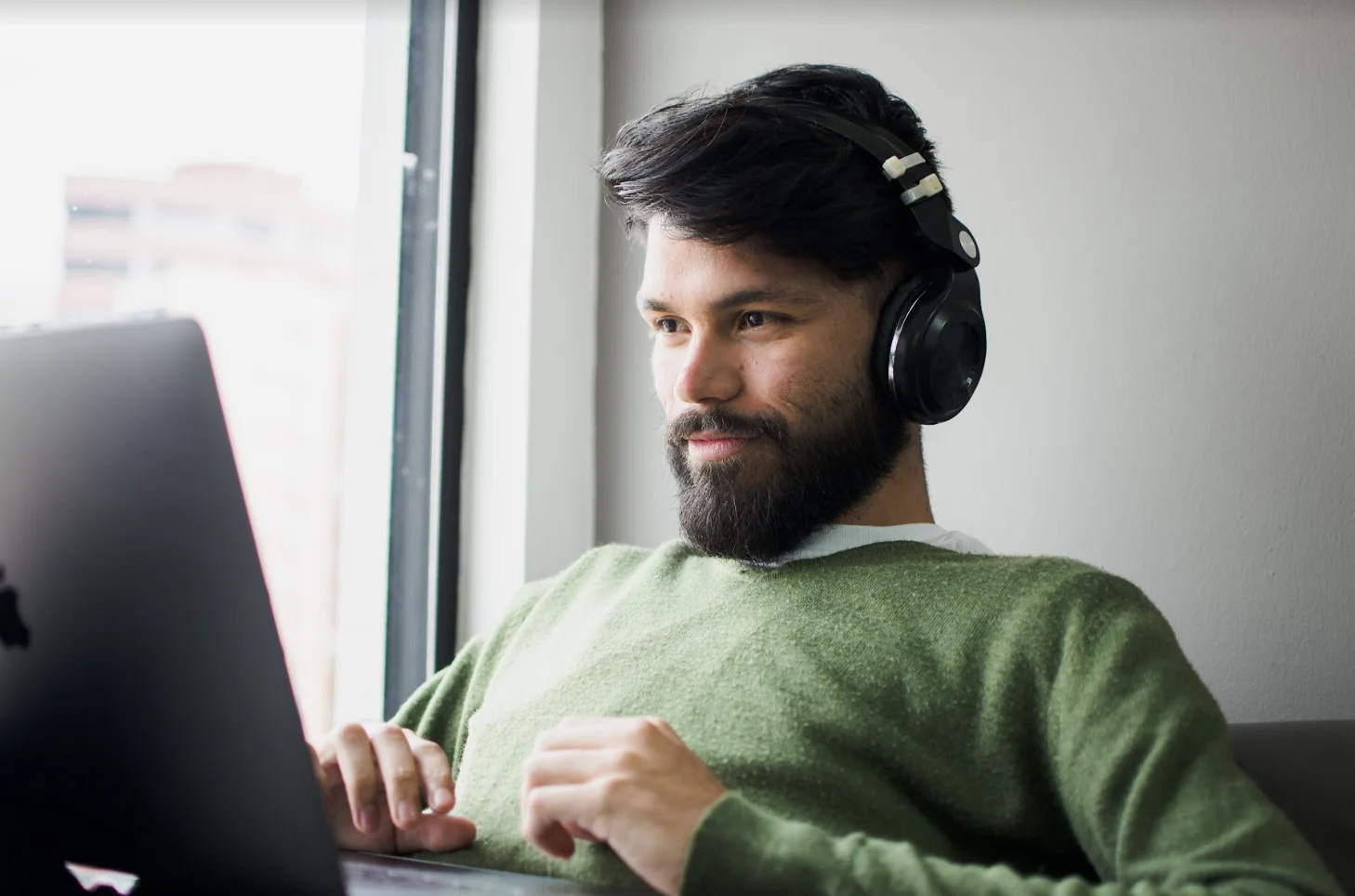5 Benefits of Owning a US Dollar Account as Remote Worker in LatAm